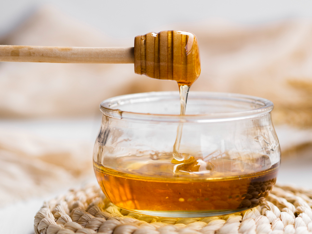Honey as a humectant in natural hair care